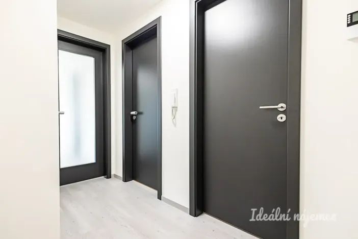 Pronájem bytu 2+kk, Praha - Hloubětín, Poděbradská, 55 m2