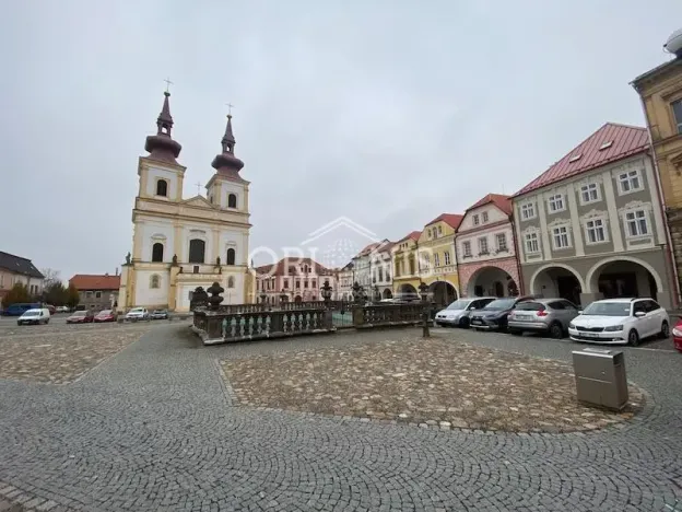 Pronájem bytu 2+kk, Kadaň, Mírové náměstí, 63 m2