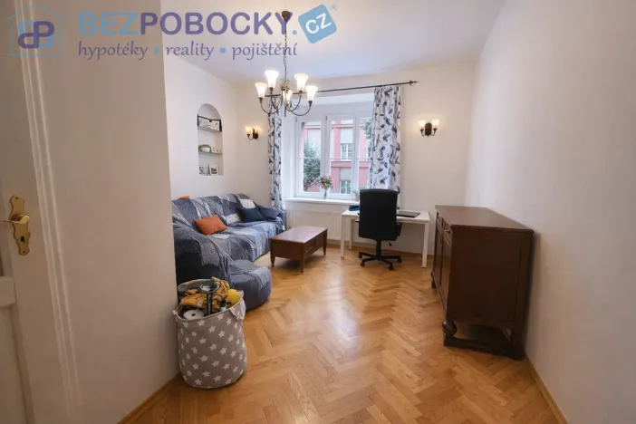 Prodej bytu 2+1, Praha, Tusarova, 67 m2