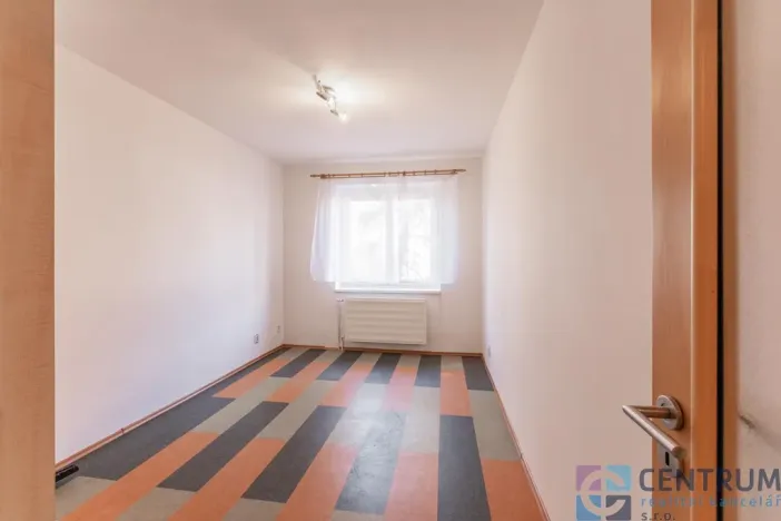 Pronájem bytu 4+kk, Praha - Braník, Gončarenkova, 87 m2