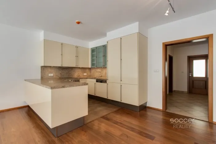 Pronájem bytu 4+kk, Praha - Břevnov, Šlikova, 156 m2