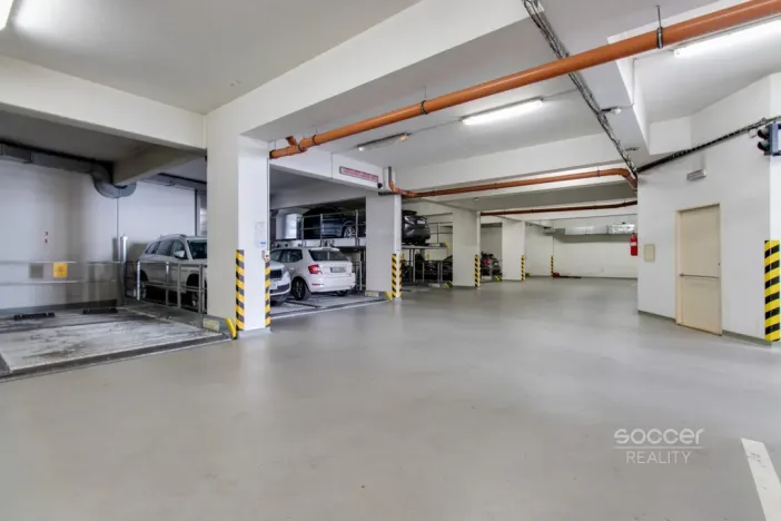 Pronájem bytu 4+kk, Praha - Břevnov, Šlikova, 156 m2