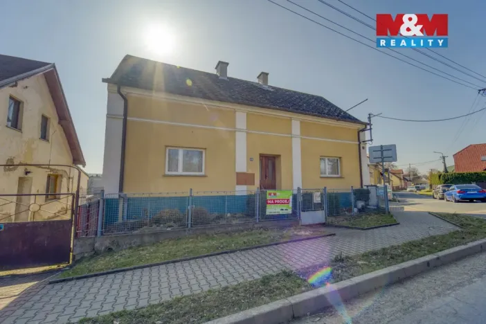 Prodej rodinného domu, Kladruby, Husova, 131 m2