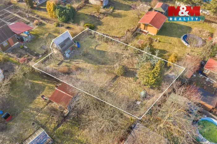 Prodej zahrady, Slaný, 387 m2