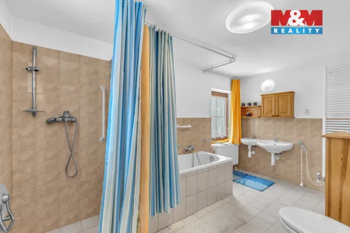 Pronájem rodinného domu, Pecka, 88 m2