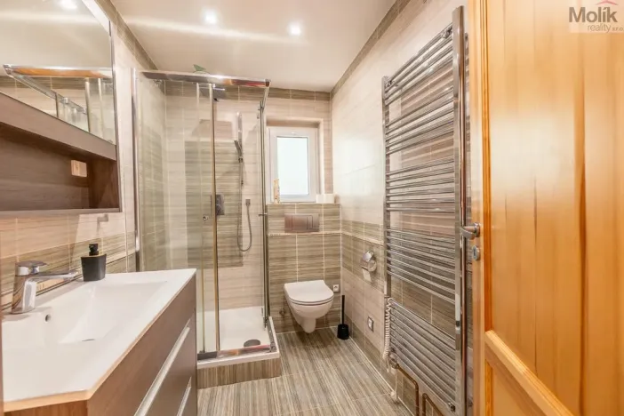 Prodej rodinného domu, Dubí - Běhánky, Palackého, 182 m2