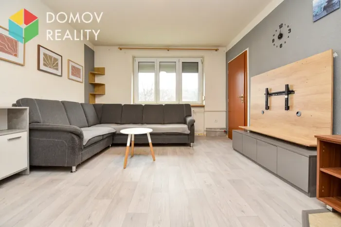 Pronájem bytu 2+1, Tmaň, Sídliště, 43 m2