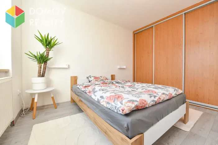 Pronájem bytu 2+1, Tmaň, Sídliště, 43 m2