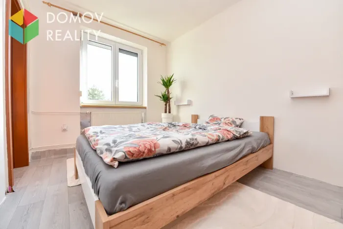 Pronájem bytu 2+1, Tmaň, Sídliště, 43 m2