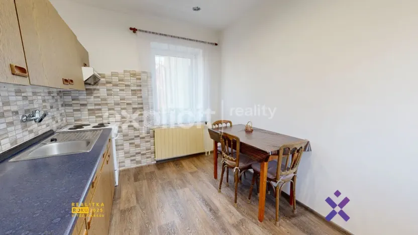 Pronájem bytu 1+1, Zlín, Kamenitá, 32 m2