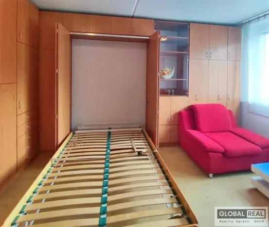 Pronájem bytu 1+1, Jihlava, Březinova, 32 m2