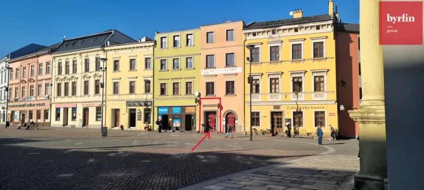 Pronájem obchodního prostoru, Opava, Dolní náměstí, 194 m2