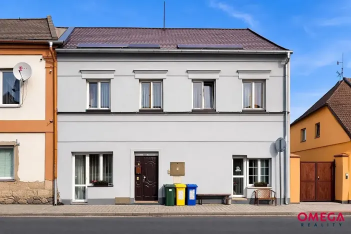 Prodej rodinného domu, Radonice, 350 m2