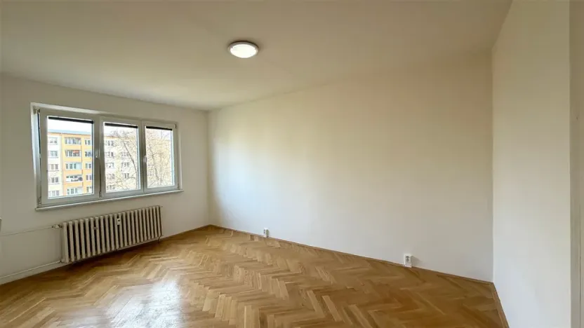 Prodej bytu 1+1, Cheb, 17. listopadu, 34 m2