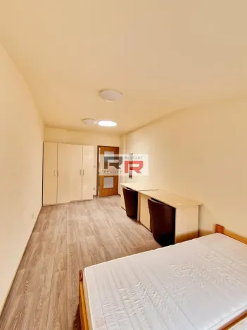 Pronájem pokoje, Olomouc, 8. května, 17 m2