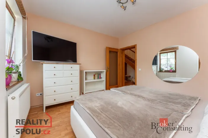 Prodej rodinného domu, Malonty - Jaroměř, 200 m2