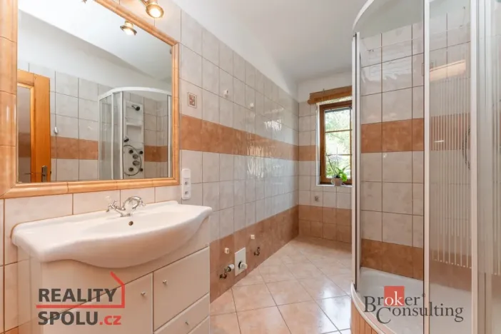 Prodej rodinného domu, Malonty - Jaroměř, 200 m2