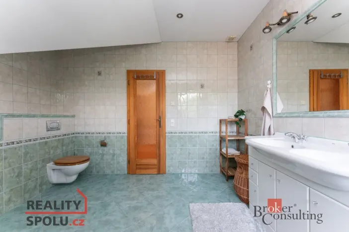 Prodej rodinného domu, Malonty - Jaroměř, 200 m2