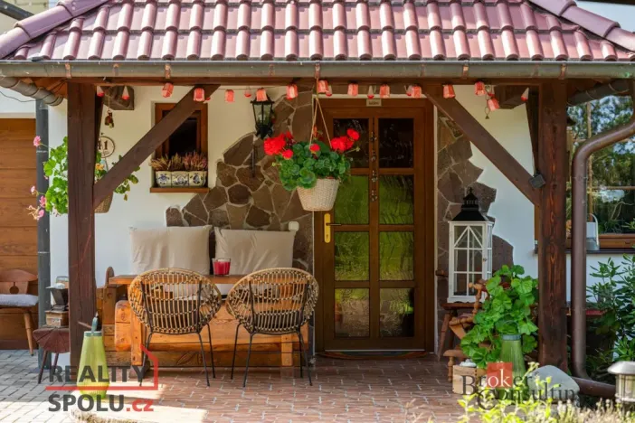 Prodej rodinného domu, Malonty - Jaroměř, 200 m2