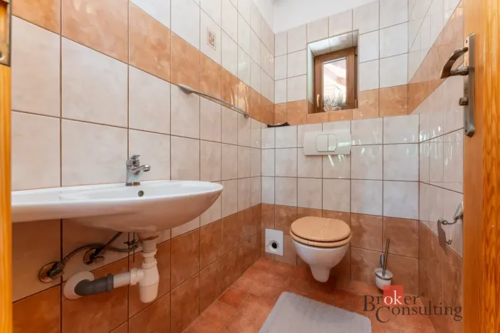 Prodej rodinného domu, Malonty - Jaroměř, 193 m2