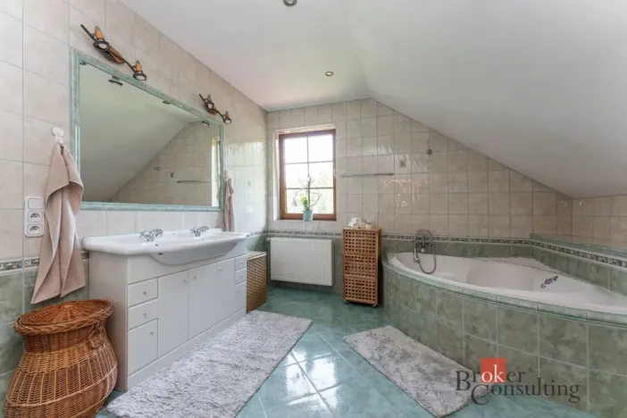 Prodej rodinného domu, Malonty - Jaroměř, 193 m2