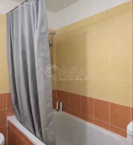 Pronájem bytu 2+kk, Praha - Vysočany, Pod Harfou, 52 m2