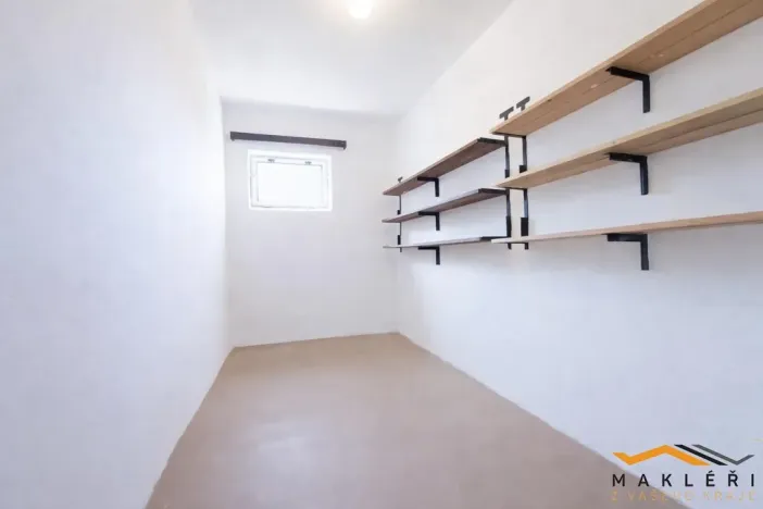 Pronájem bytu 3+1, Jindřichův Hradec - Jindřichův Hradec IV, Mládežnická, 79 m2