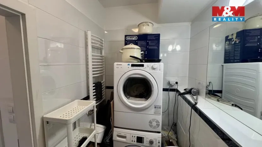 Pronájem bytu 1+kk, Praha - Střížkov, Zakšínská, 27 m2