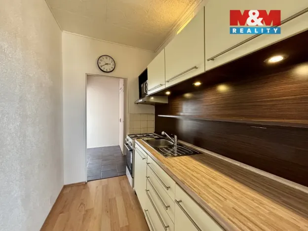 Prodej bytu 2+1, Chomutov, Dřínovská, 61 m2