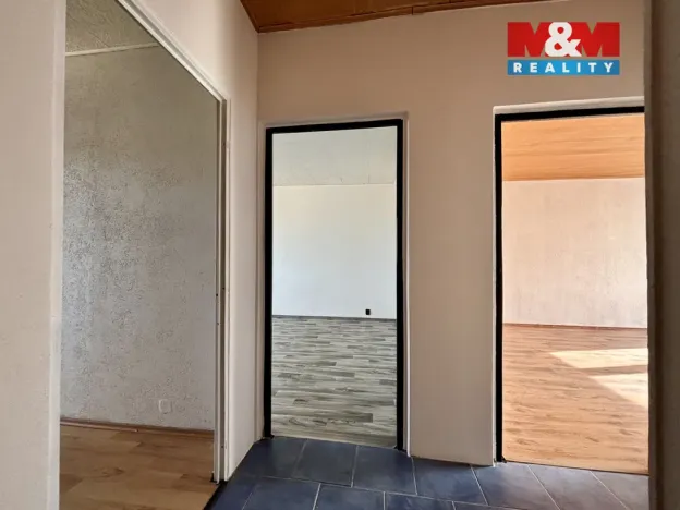 Prodej bytu 2+1, Chomutov, Dřínovská, 61 m2