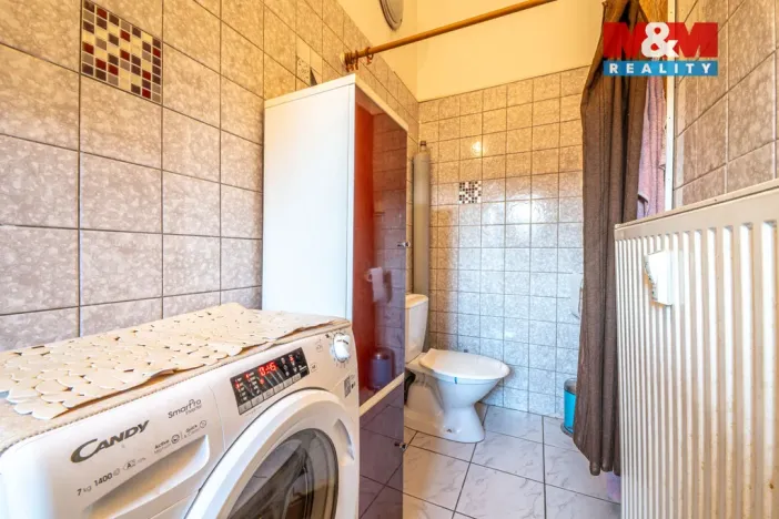 Prodej bytu 4+1, Nový Bor - Arnultovice, Gen. Svobody, 97 m2