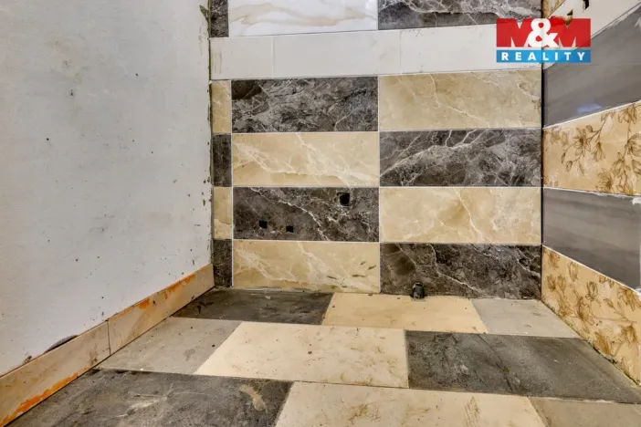 Prodej rodinného domu, Hradec, 323 m2