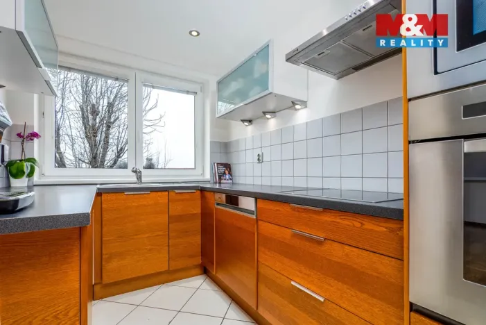 Prodej rodinného domu, Sokoleč, Švestková, 184 m2