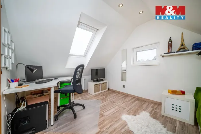 Prodej rodinného domu, Sokoleč, Švestková, 184 m2