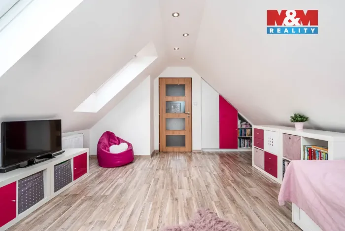 Prodej rodinného domu, Sokoleč, Švestková, 184 m2