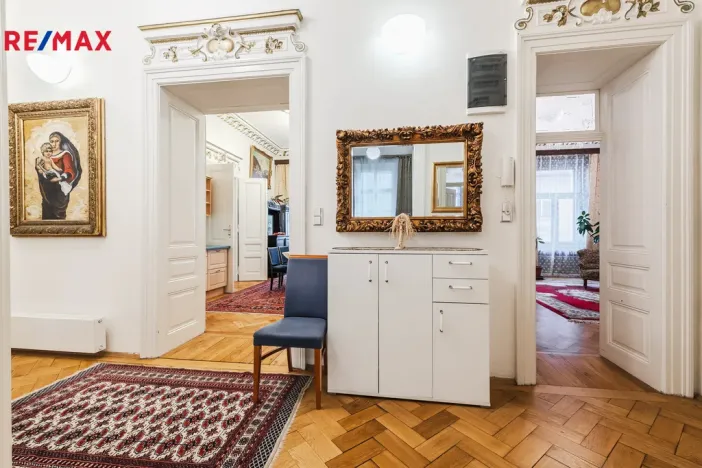 Pronájem kanceláře, Praha - Nové Město, Na Zderaze, 180 m2