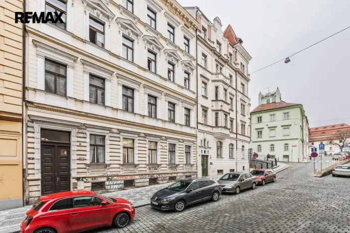Pronájem kanceláře, Praha - Nové Město, Na Zderaze, 180 m2