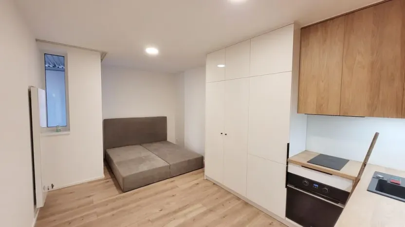 Pronájem bytu 1+kk, Praha - Strašnice, Strančická, 22 m2