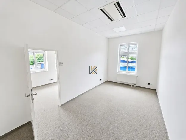 Pronájem kanceláře, Praha - Smíchov, Nádražní, 35 m2