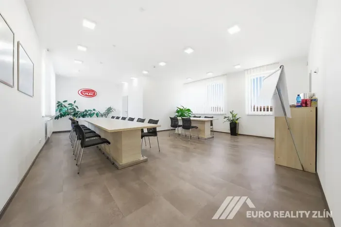 Prodej výrobních prostor, Zlín, Šrámkova, 643 m2