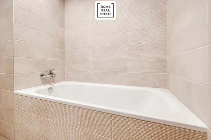 Pronájem bytu 2+kk, Praha - Vysočany, Kolbenova, 55 m2