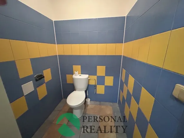 Pronájem kanceláře, Neratovice, Janáčkova, 105 m2