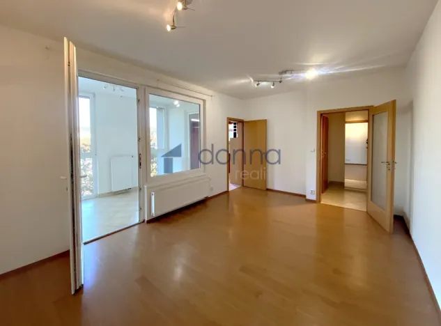 Pronájem bytu 1+1, Praha, Nademlejnská, 35 m2