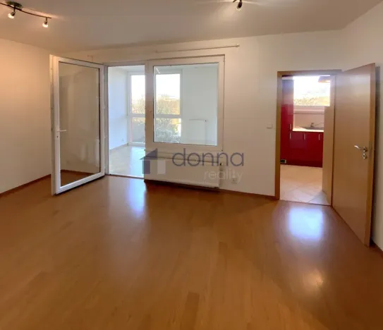 Pronájem bytu 1+1, Praha, Nademlejnská, 35 m2