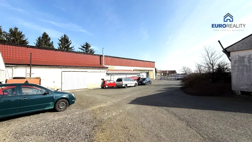 Prodej výrobních prostor, Erpužice - Blahousty, 10996 m2