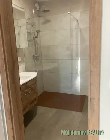 Pronájem bytu 3+kk, Praha - Holešovice, U Uranie, 70 m2