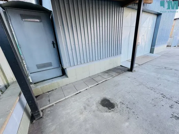 Pronájem skladu, Pelhřimov, Libkovodská, 110 m2