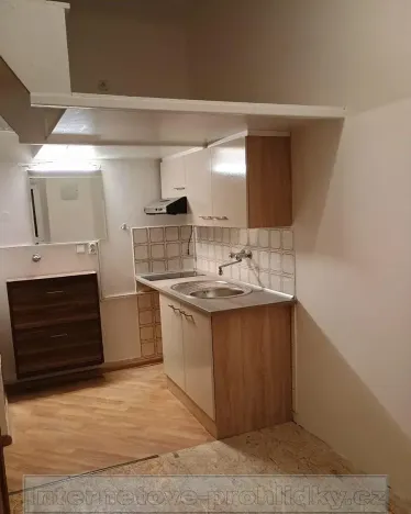 Pronájem bytu 1+kk, Praha - Břevnov, U první baterie, 16 m2