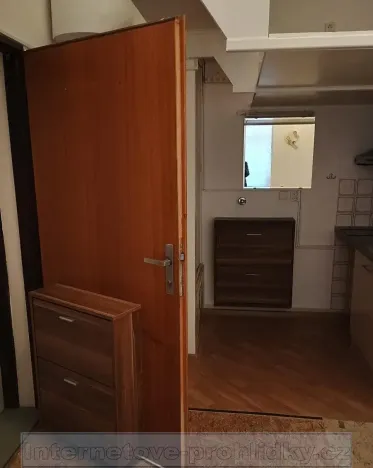 Pronájem bytu 1+kk, Praha - Břevnov, U první baterie, 16 m2