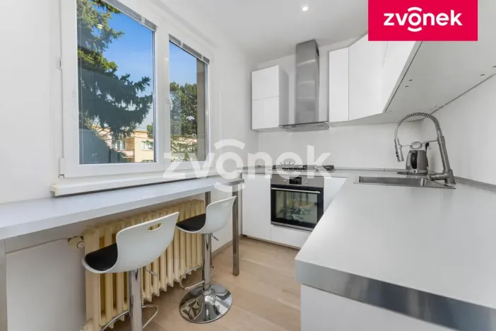 Prodej bytu 2+1, Zlín, Dukelská, 56 m2